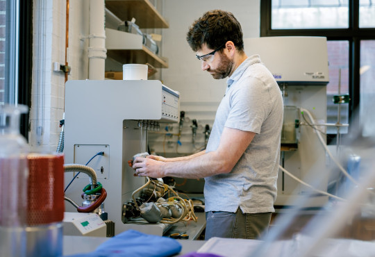 Jarad Mason in the lab