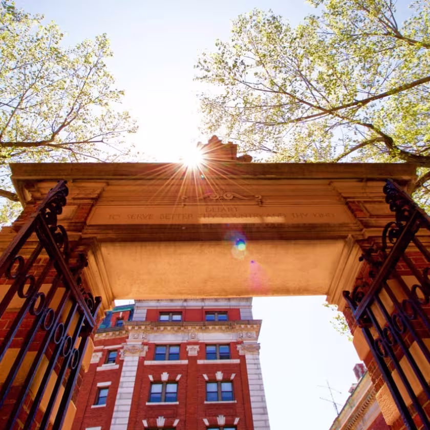 Faculty decisively approve grading changes