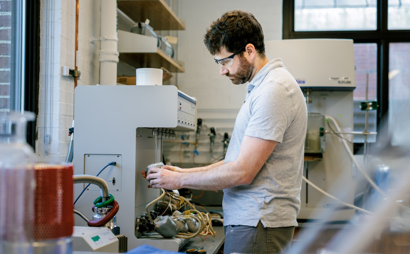 Jarad Mason in the lab